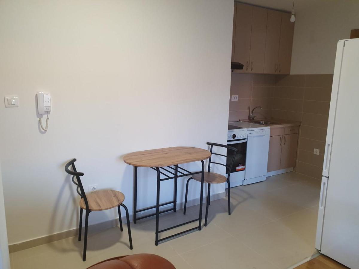Sunny Hill Suite Ljubovic Podgorica Exteriör bild
