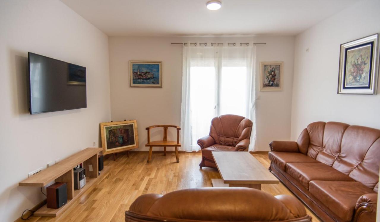 Sunny Hill Suite Ljubovic Podgorica Exteriör bild