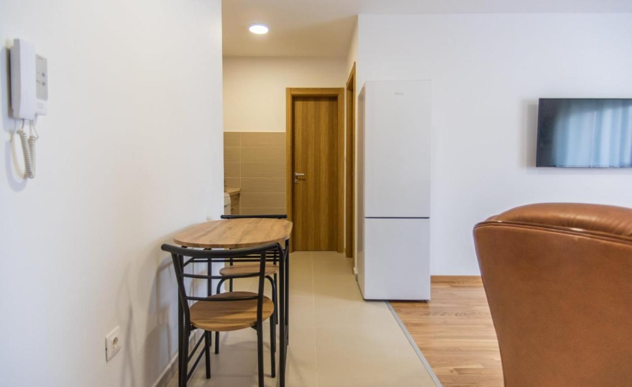 Sunny Hill Suite Ljubovic Podgorica Exteriör bild